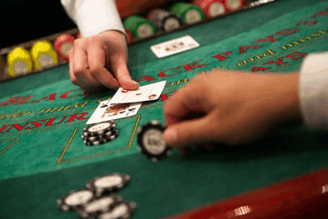 Hướng dẫn cách chơi Blackjack từ nhà cái