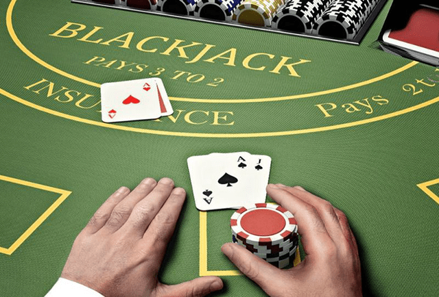 Hướng dẫn chơi bài Blackjack cơ bản