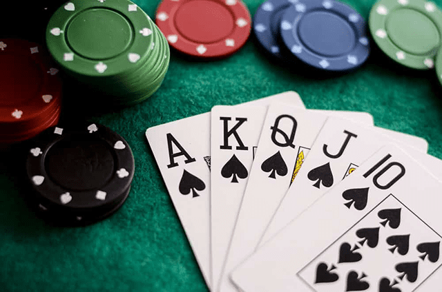 Phương pháp đếm thẻ trong Blackjack ra đời và phát triển ra sao?