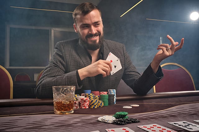 Những điều cần làm để hạn chế tối đa rủi ro thua cược phải nhận khi chơi Baccarat