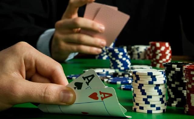 Một vài kiến thức quan trọng để chơi Poker giỏi hơn và cải thiện được cơ hội thắng