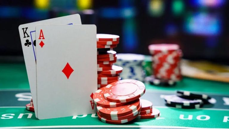 Chơi Blackjack với cơ hội thắng nhà cái cao hơn khi biết tới những điều sau