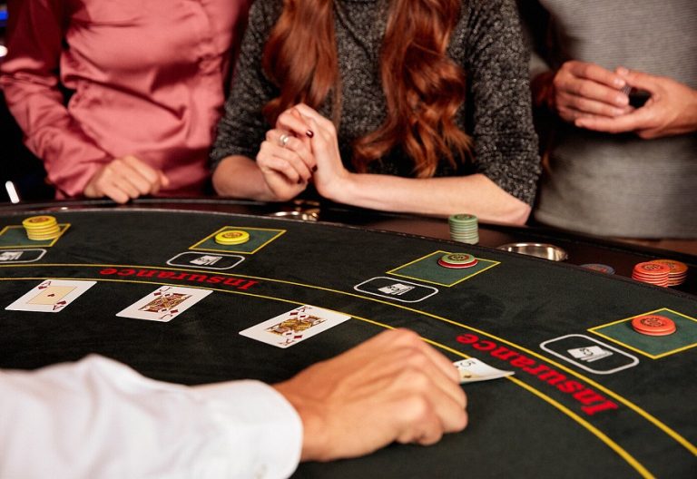 Chỉ cho bạn cách để tối ưu lợi thế chiến thắng trong Blackjack dễ dàng