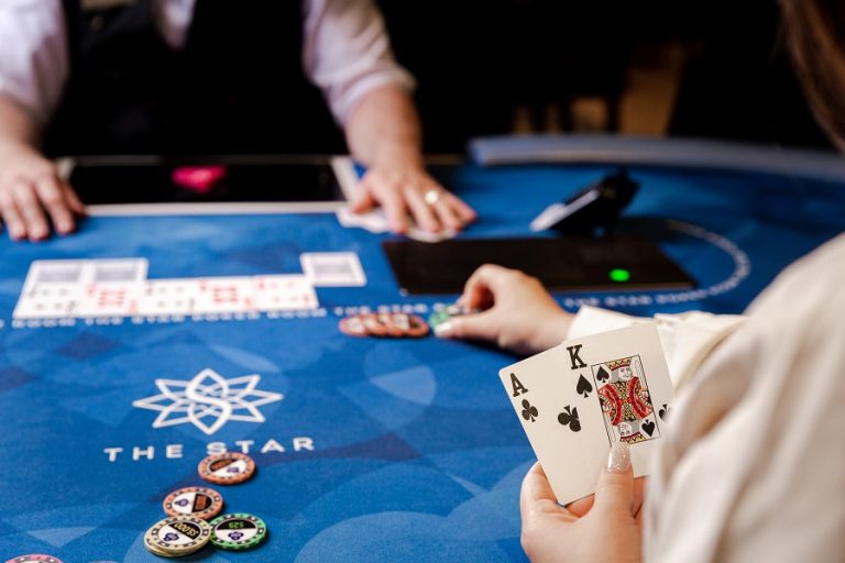 Học cách để có được cơ hội thắng lớn hơn ở những ván bài Poker bạn chơi